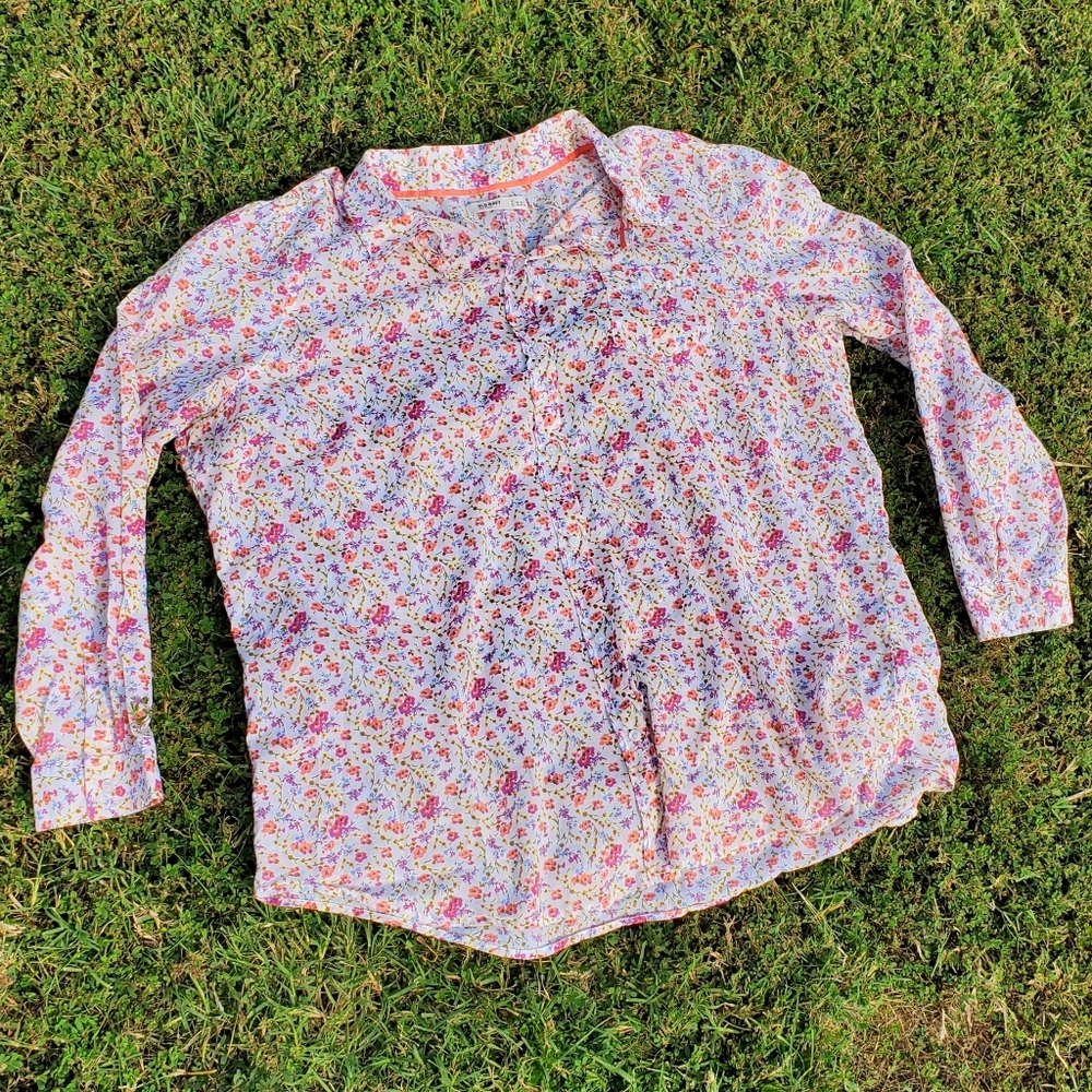 Old Navy Flowered Long Sleeve Button Down EUC